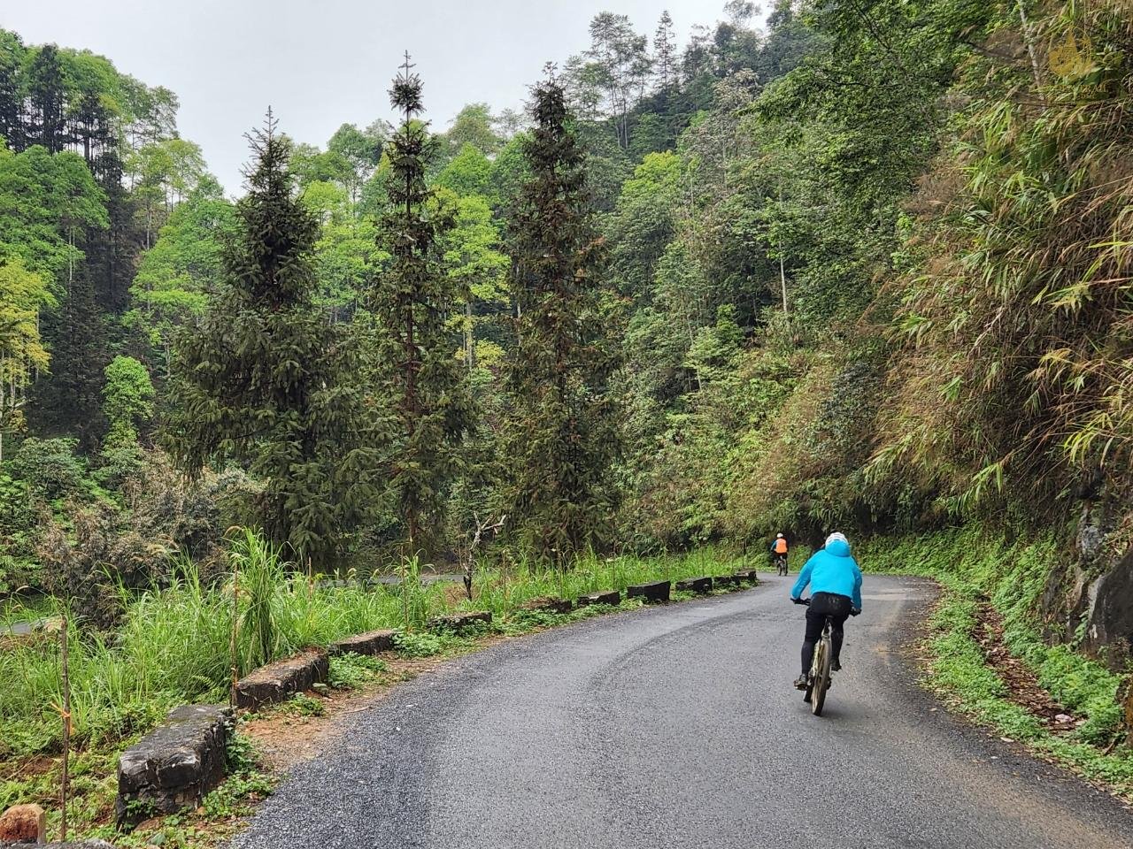 The Ultimate Challenge: A Guide for Experienced Cyclists in Vietnam